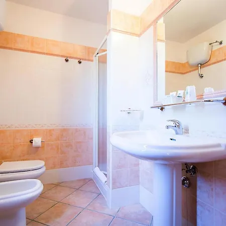 Apartment In Sos Alinos
