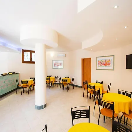 Apartment In Sos Alinos *