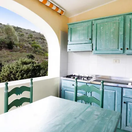 Apartment In Sos Alinos