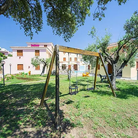 In Sos Alinos Apartment